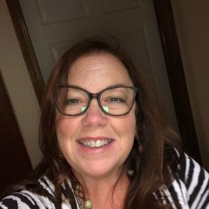 Meet your Posher, Theresa